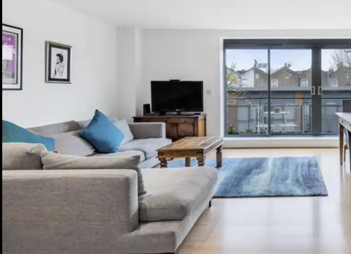 Spacious, Bright And Modern Flat In Holloway 伦敦 外观 照片