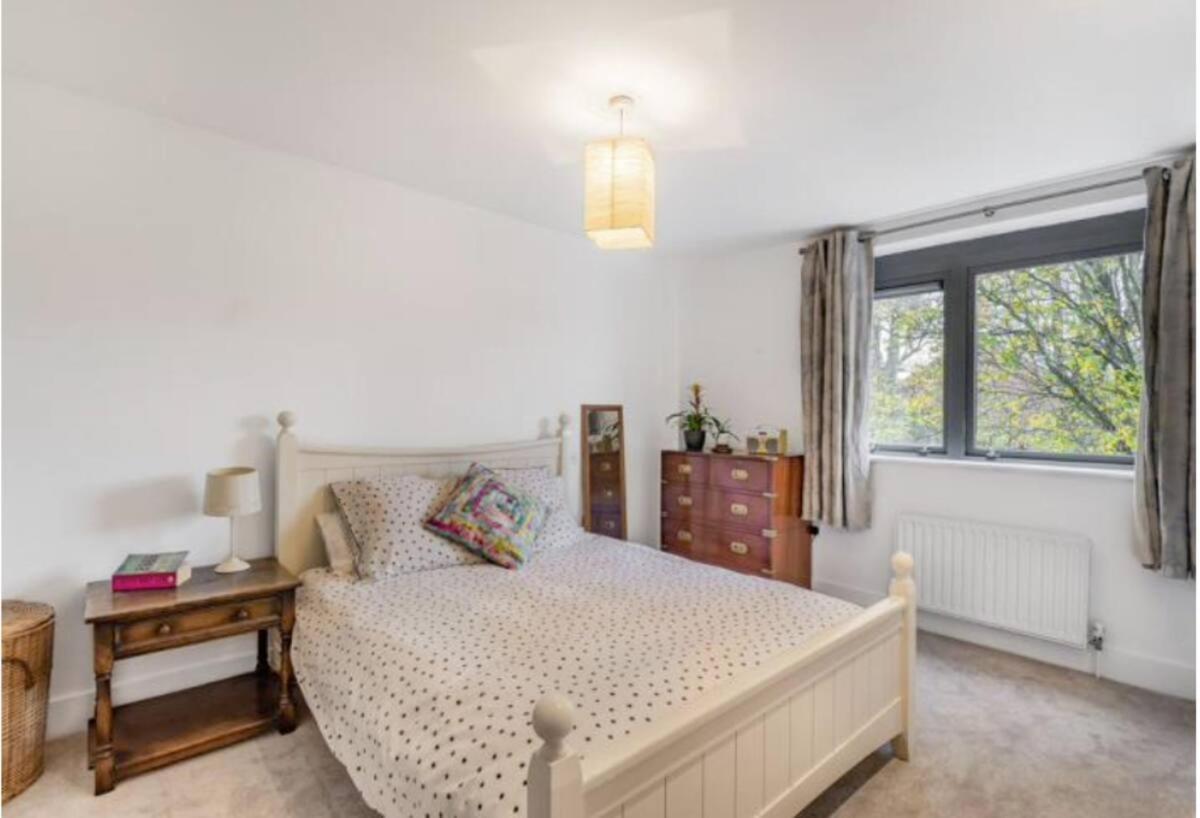 Spacious, Bright And Modern Flat In Holloway 伦敦 外观 照片